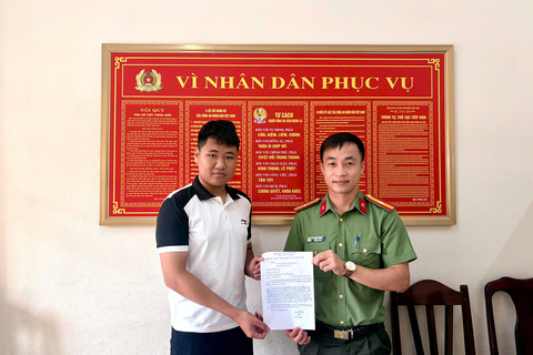 <a href="/tin-tuc-su-kien" title="Tin tức sự kiện" rel="dofollow">Tin tức sự kiện</a>