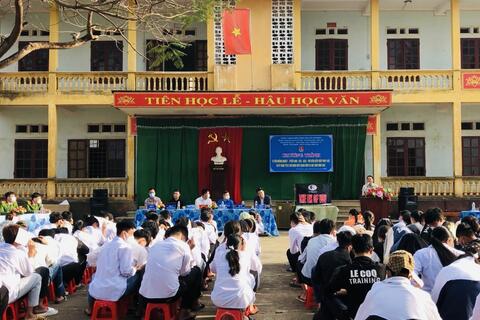 Tuyên truyền kiến thức PCCC tại  Trung tâm Giáo dục thường xuyên huyện Vĩnh Lộc