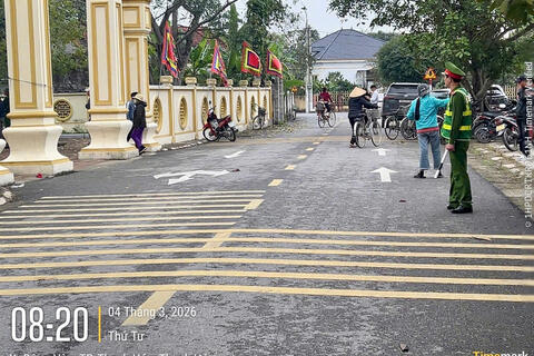 Công an phường Đông Sơn đảm bảo an ninh, trật tự các lễ hội đầu xuân Bính Ngọ 2026