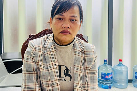 Bắt giữ đối tượng truy nã quốc tế Lê Thị Hương tại cửa khẩu Hữu Nghị (Lạng Sơn)