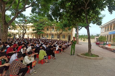 Tuyên truyền kỹ năng phòng chống tai nạn đuối nước cho học sinh Trường THCS Hải Hòa, thị xã Nghi Sơn