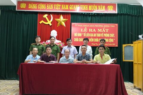 UBND Phường Đông thọ ra mắt mô hình “Tổ liên gia an toàn PCCC” và “Điểm chữa cháy công cộng”
