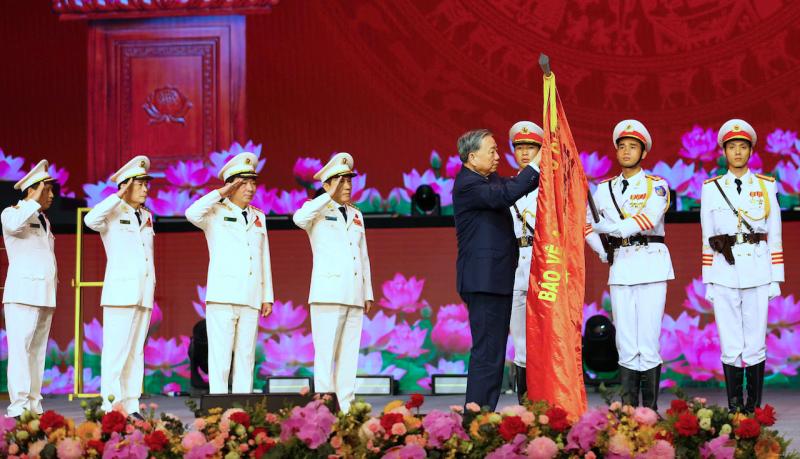 Muốn phát triển nhanh, bền vững phải có môi trường an ninh, trật tự ổn định, an toàn -0