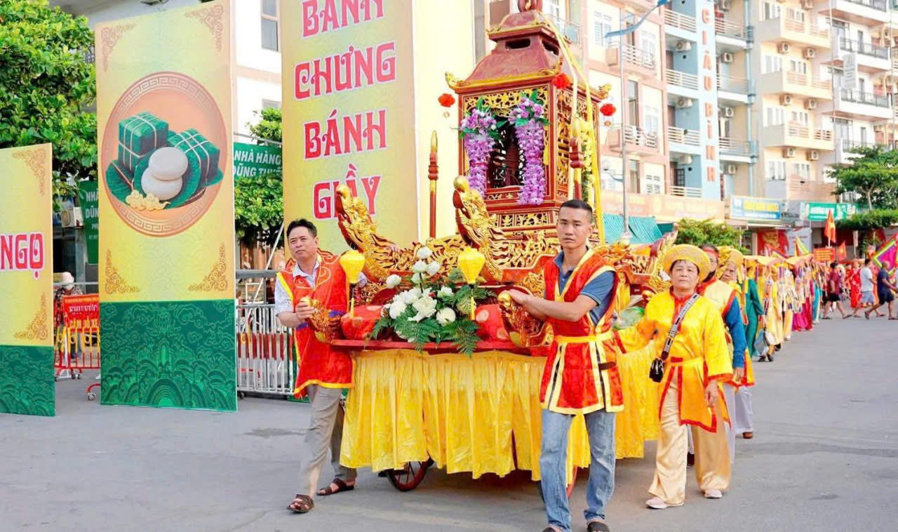 Công an phường tăng cường các tổ tuần tra bảo đảm trật tự an toàn lễ hội